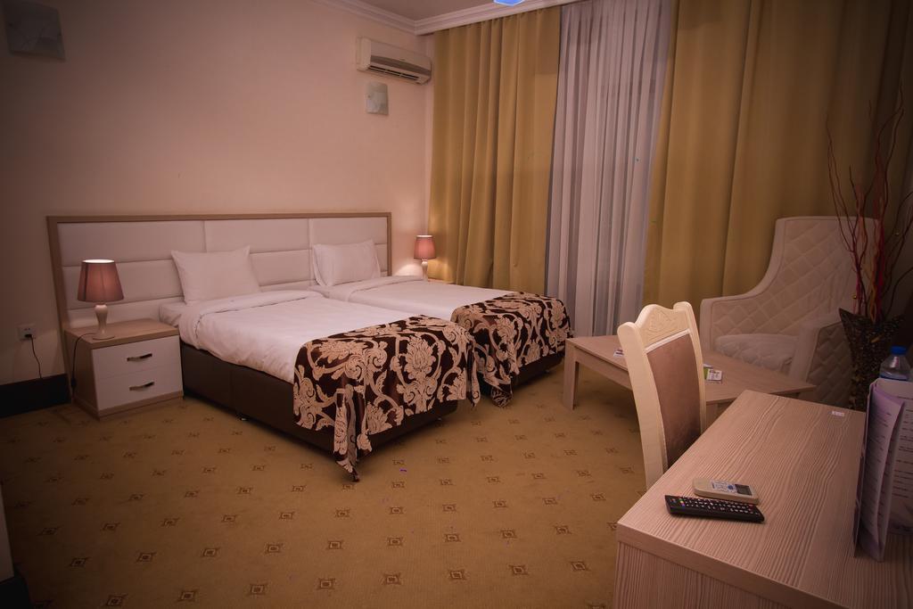 Baku Inn Hotel Exterior photo